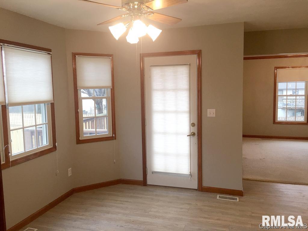 2205 Checkerberry Lane Springfield, IL 62711 - Photo 17 of 35
