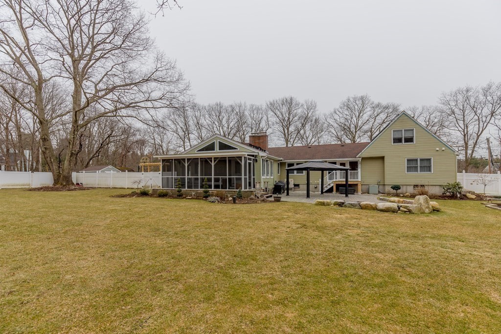 96 Chamberlain Road Westford, MA 01886 - Photo 6 of 42 Gallery Image 6
