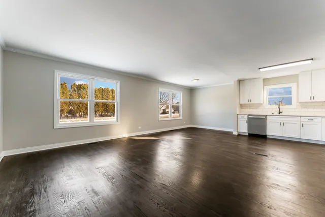 $415,000 | 1680 Nautilus Lane, Hanover Park, IL 60133