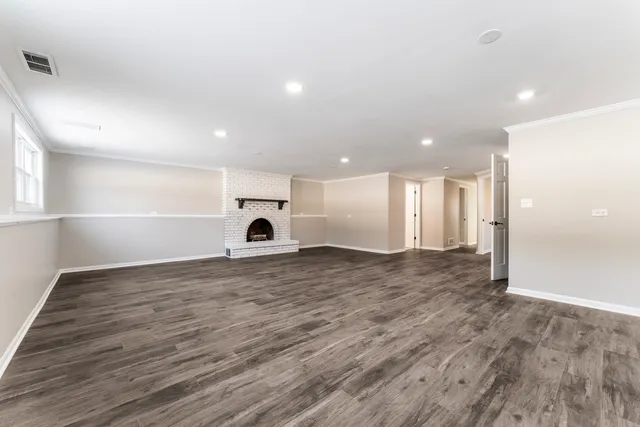 $415,000 | 1680 Nautilus Lane, Hanover Park, IL 60133