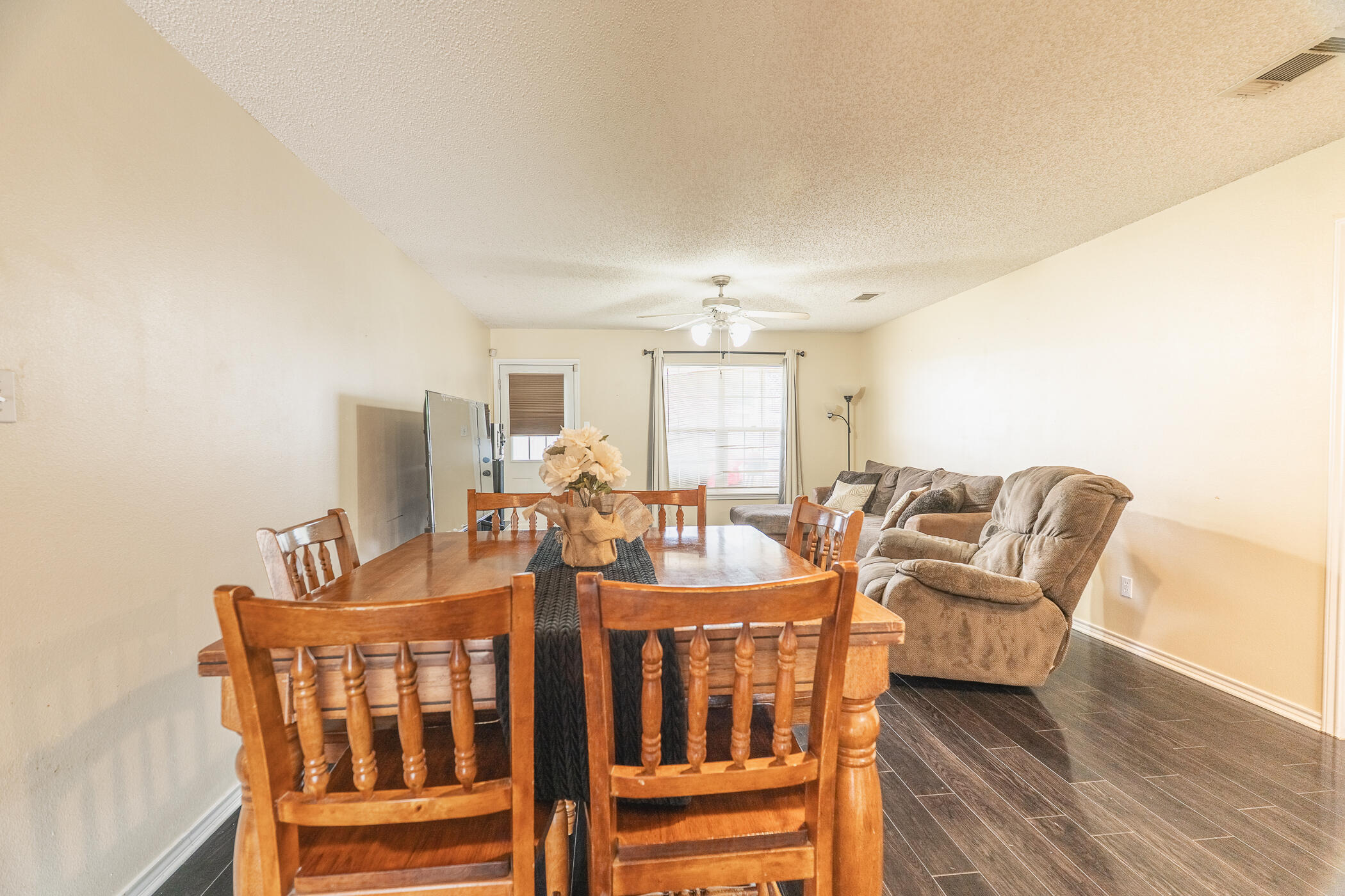 4403 Kemper Street, Unit 2 Lubbock, TX 79416 - Photo 4 of 22 DSC03555-HDR