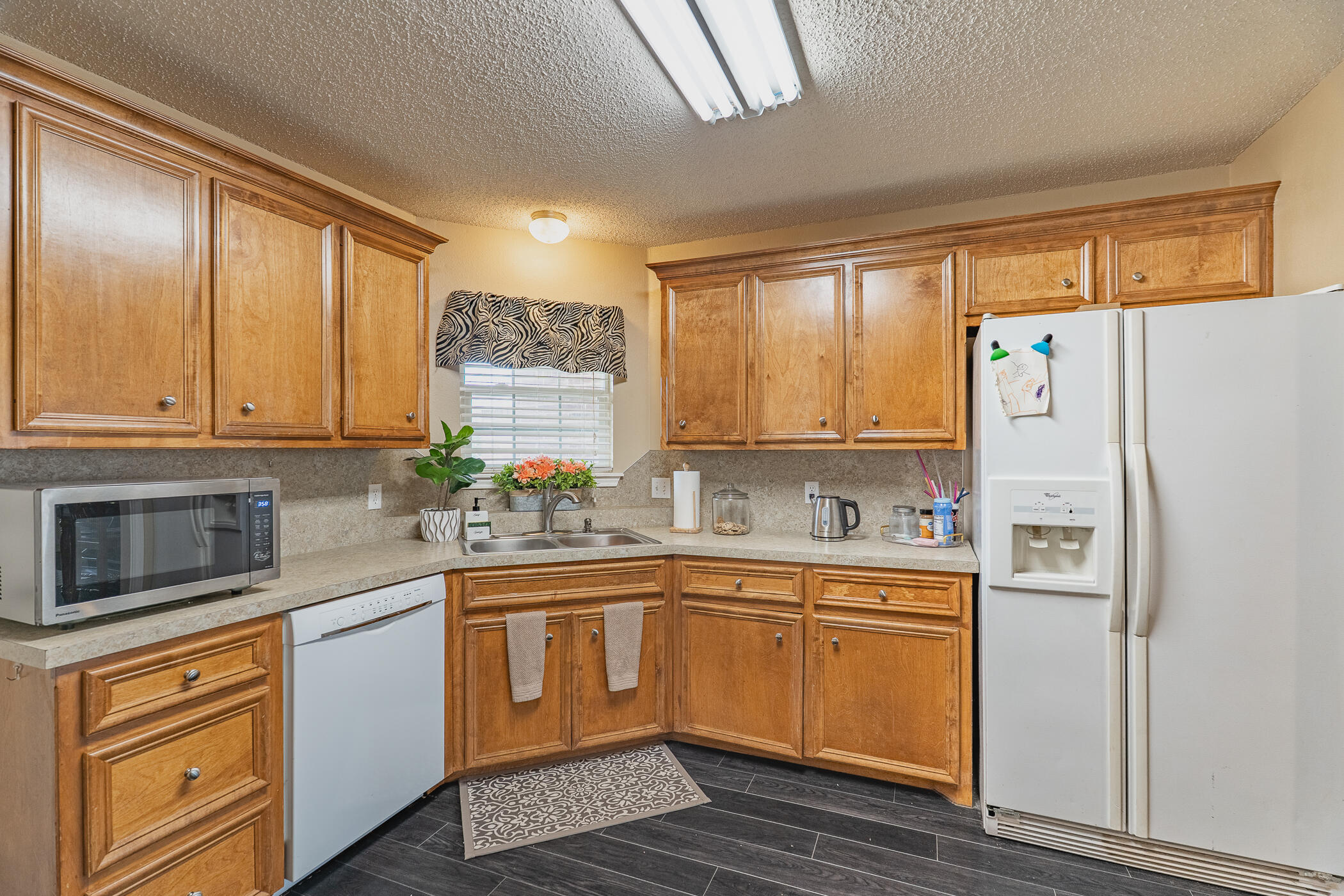 4403 Kemper Street, Unit 2 Lubbock, TX 79416 - Photo 9 of 22 DSC03573-HDR