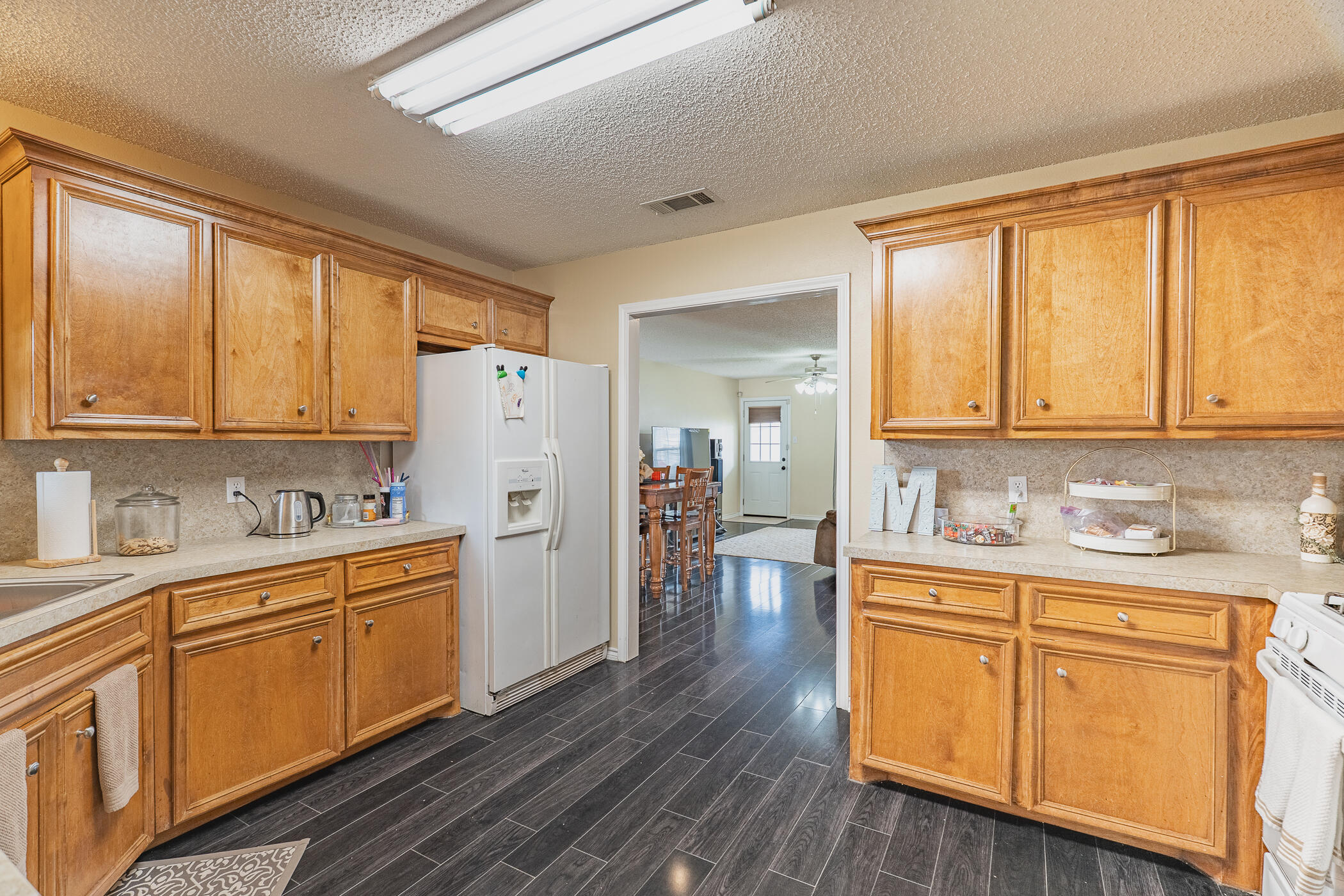 4403 Kemper Street, Unit 2 Lubbock, TX 79416 - Photo 10 of 22 DSC03576-HDR