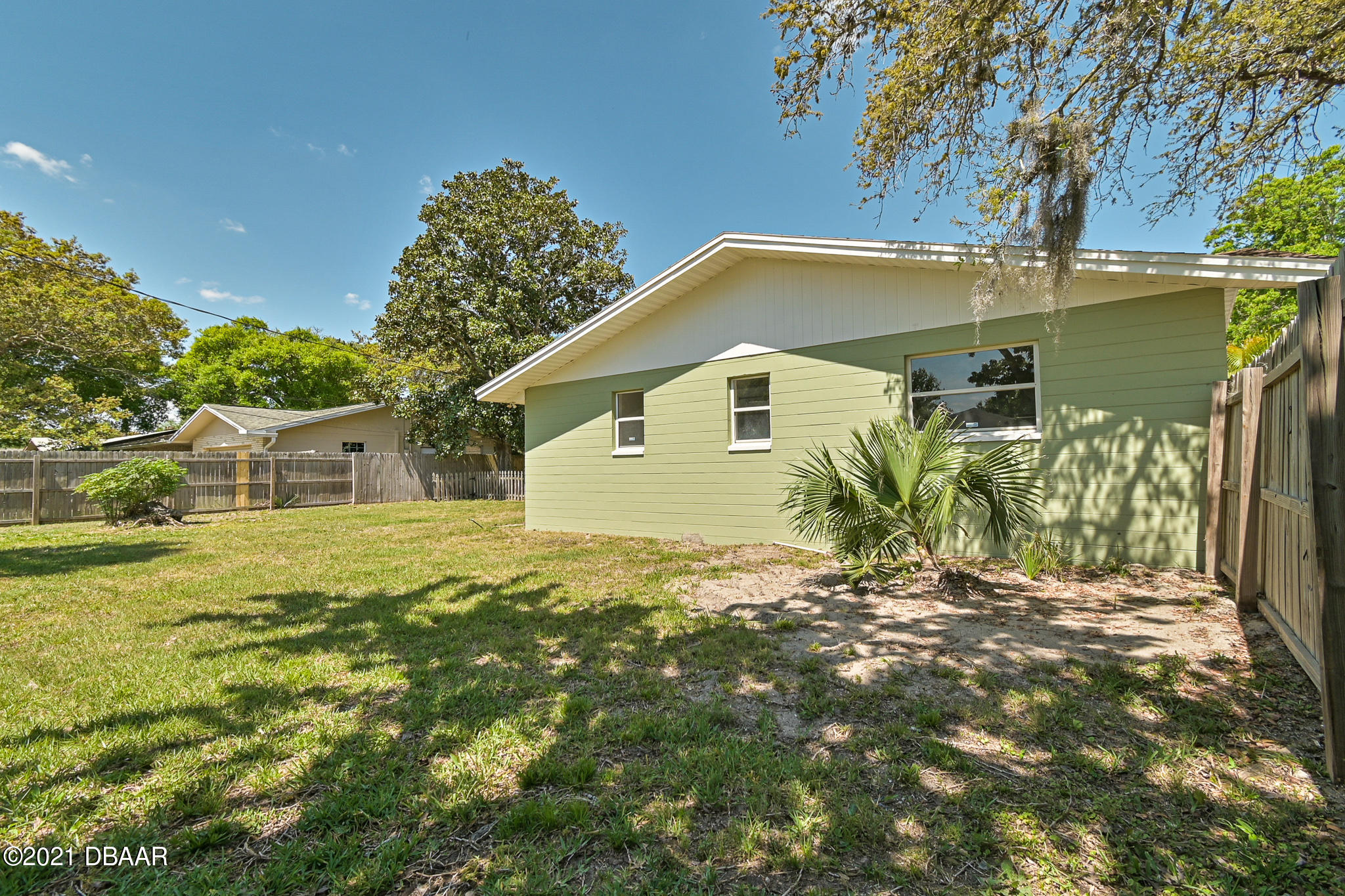 620 McIntosh Road Ormond Beach, FL 32174 - Photo 26 of 29 Side View