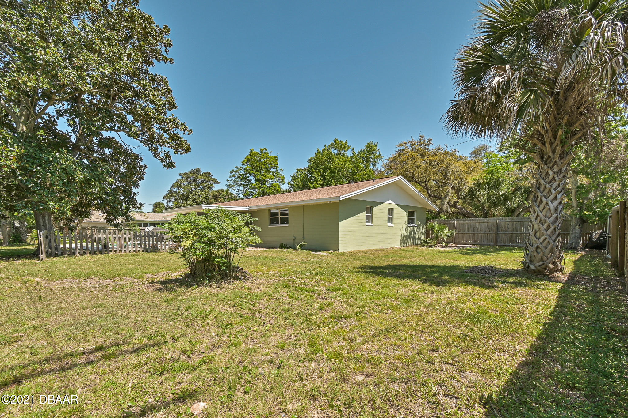 620 McIntosh Road Ormond Beach, FL 32174 - Photo 27 of 29 Large Back Yard