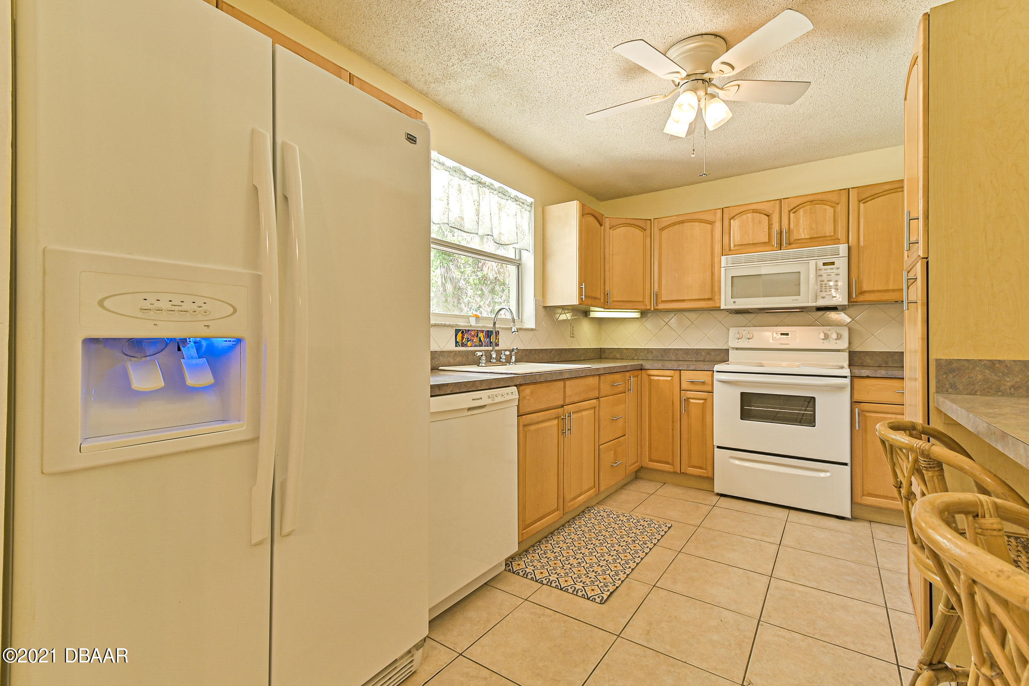 620 McIntosh Road Ormond Beach, FL 32174 - Photo 5 of 29 Modern Kitchen