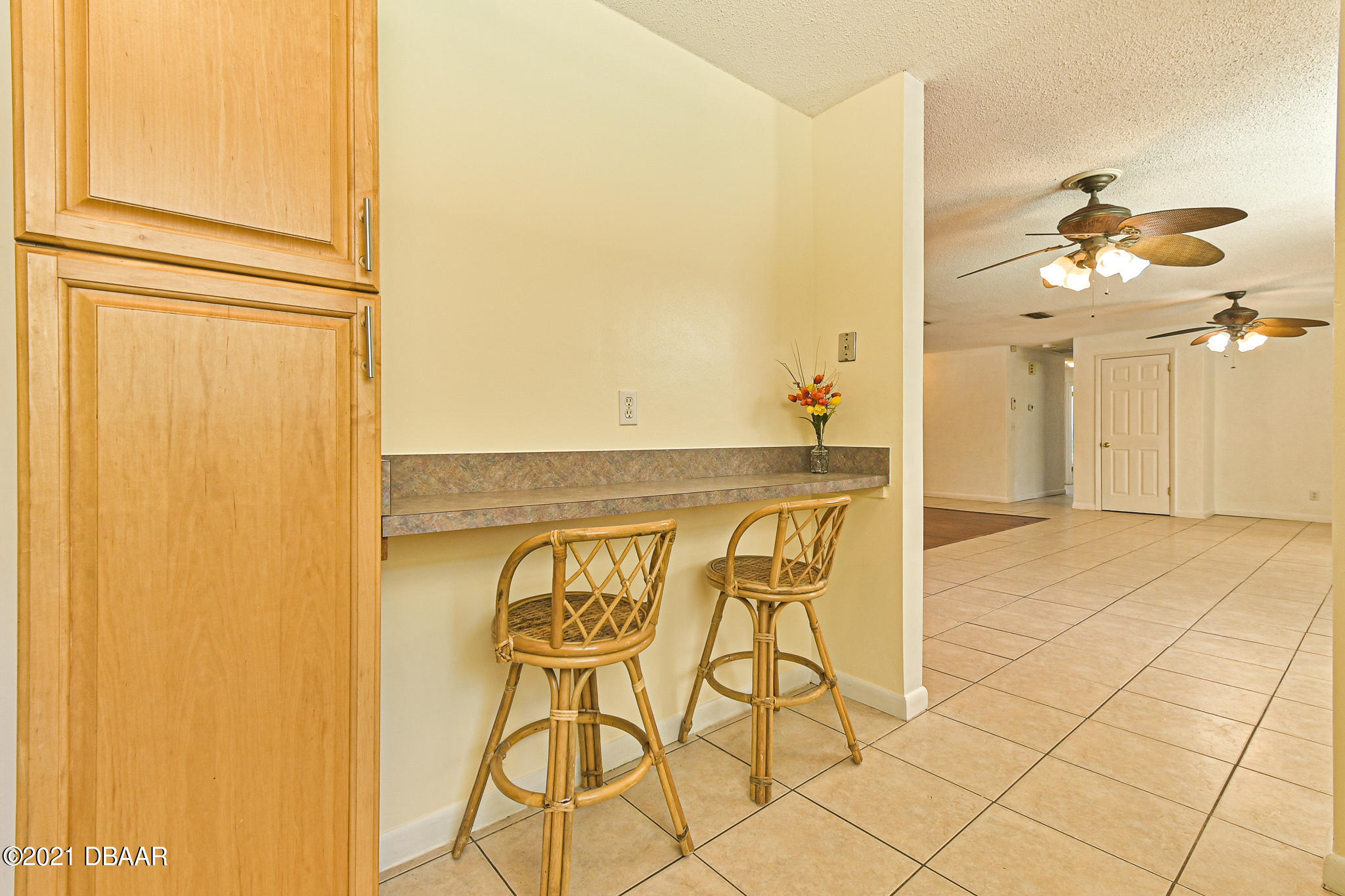 620 McIntosh Road Ormond Beach, FL 32174 - Photo 8 of 29 Breakfast Bar and Pantry