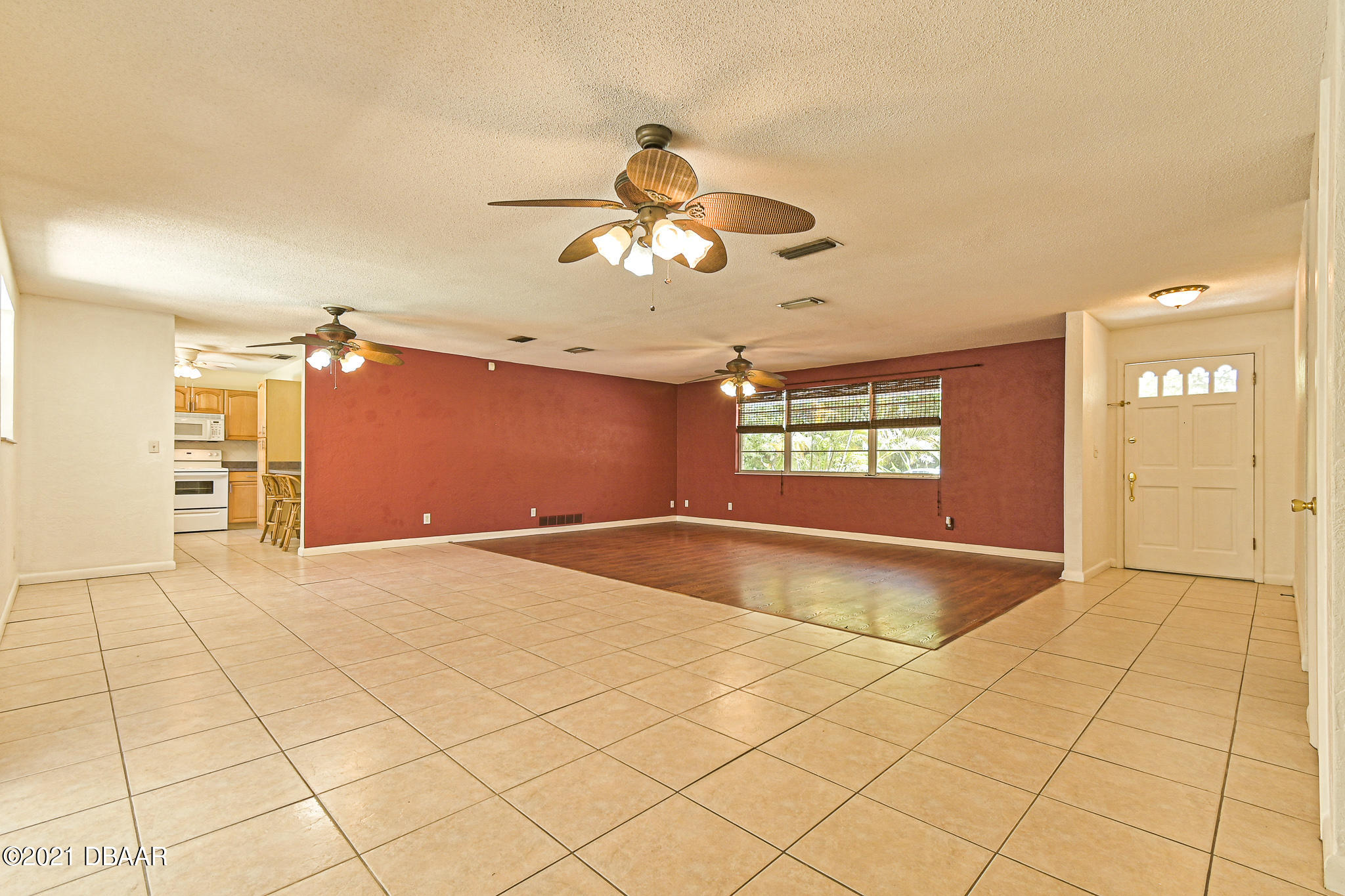 620 McIntosh Road Ormond Beach, FL 32174 - Photo 9 of 29 Living Area