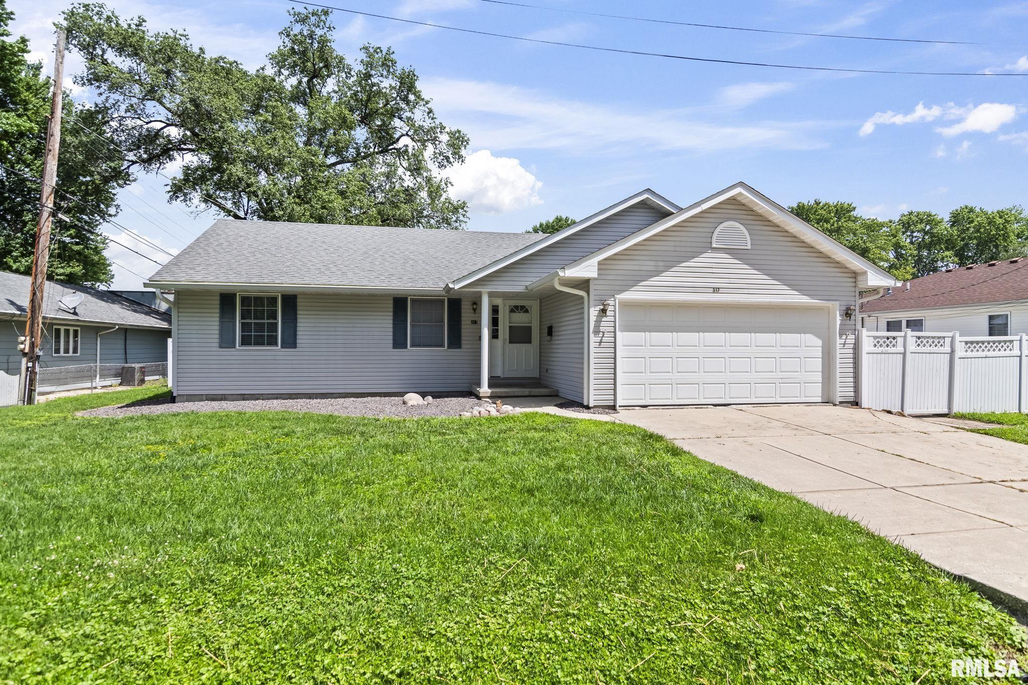317 East Kimble Street Springfield, IL 62703 - Photo 1 of 32 Gallery Image 1