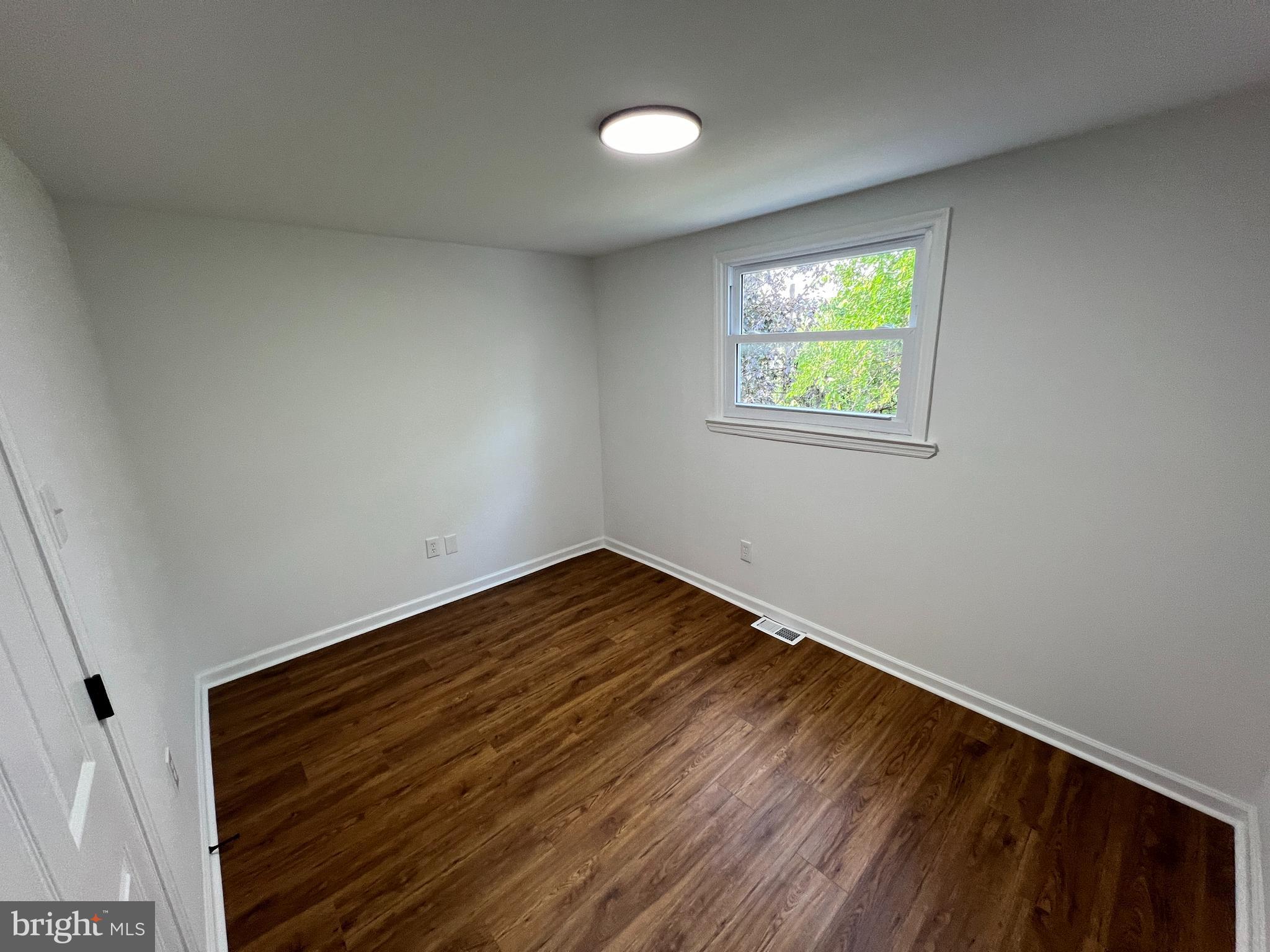 503 Norris Street Chester, PA 19013 - Photo 21 of 22 Gallery Image 21