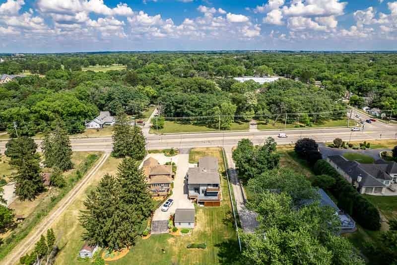 2230 South Riverside Drive Beloit, WI 53511 - Photo 10 of 75