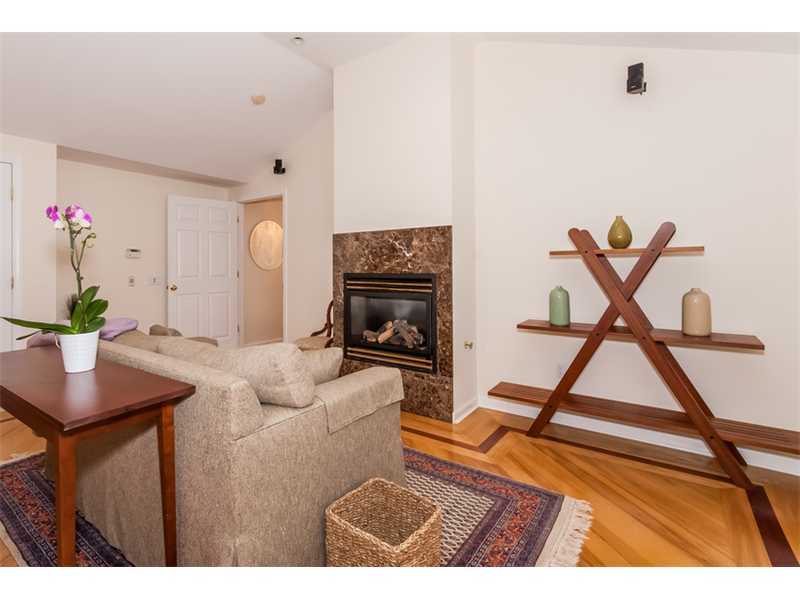 65 Lockwood Lane Riverside, CT 06878 - Photo 13 of 25 a living room with furniture