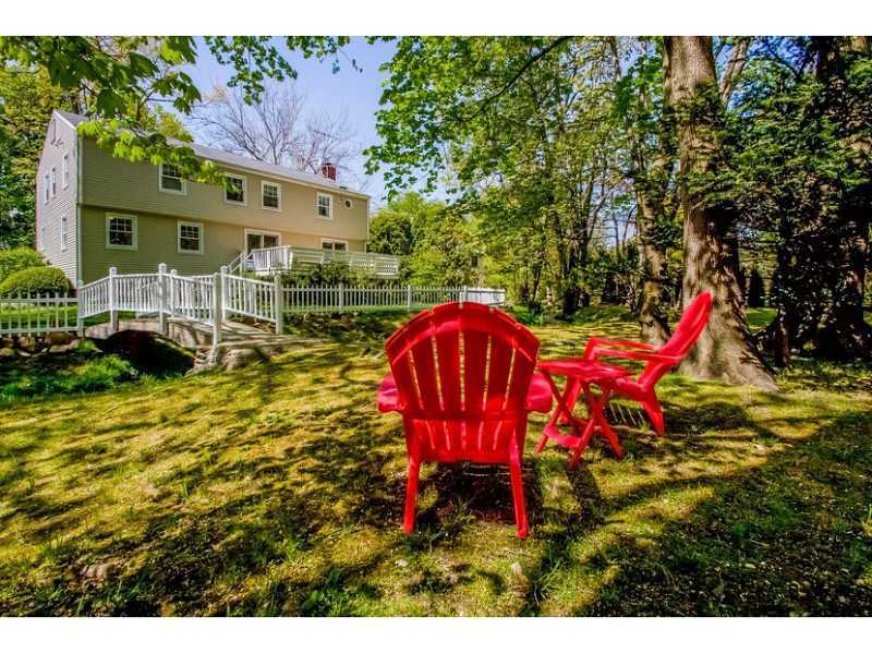 65 Lockwood Lane Riverside, CT 06878 - Photo 20 of 25 a view of an outdoor space