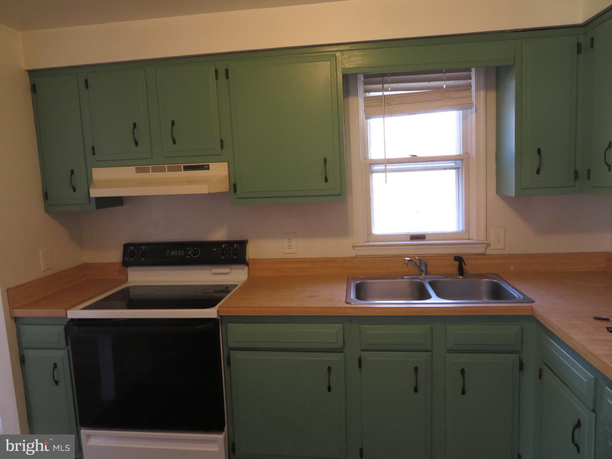 11810 Mill Bridge Road Lusby, MD 20657 - Photo 8 of 26 Cute Kitchen