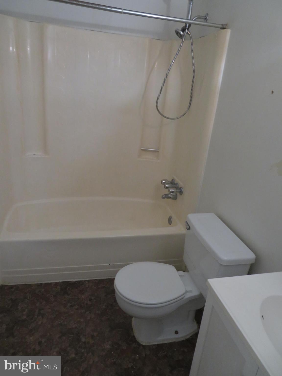 11810 Mill Bridge Road Lusby, MD 20657 - Photo 10 of 26 Bathroom