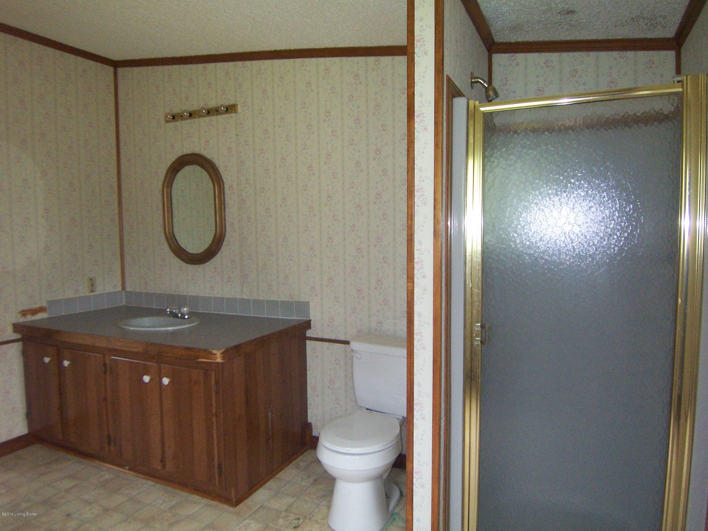 1095 St Francis Raywick Road St. Francis, KY 40062 - Photo 9 of 21 Master Bathroom