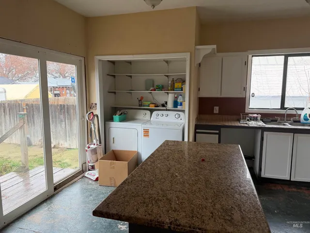 $199,900 | 28554 Highway 18, Parma, ID 83660