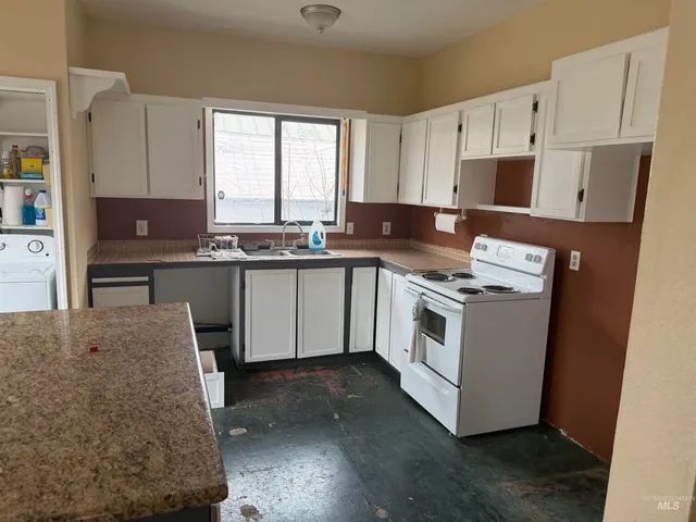 $199,900 | 28554 Highway 18, Parma, ID 83660