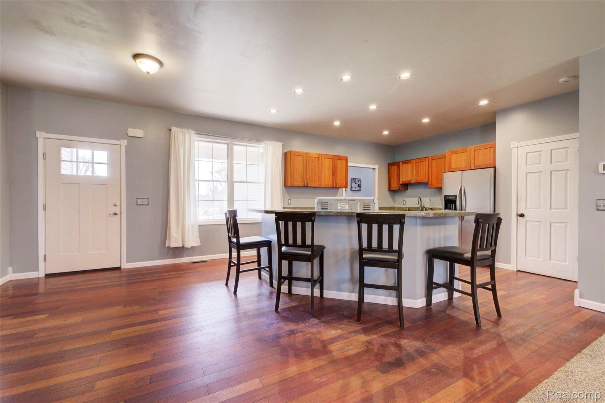 1888 North Briggsville Road Fowlerville, MI 48836 - Photo 5 of 44 Eat in kitchen.jpg