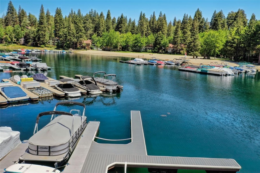 27457 North Bay Road Lake Arrowhead, CA 92352 - Photo 4 of 15 Gallery Image 4