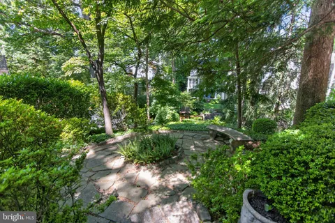 $1,199,000 | 6650 32nd Place Northwest, Washington, DC 20015