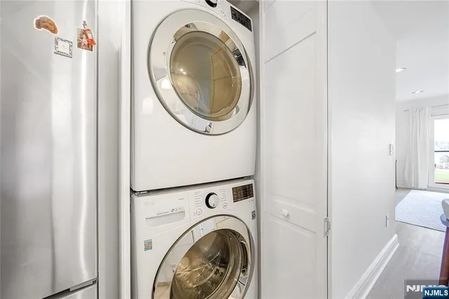 $724,999 | 101 Highway 5, Unit 204, Edgewater, NJ 07020