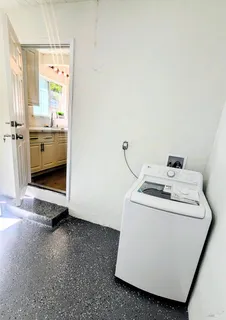 a view of a room with an empty space