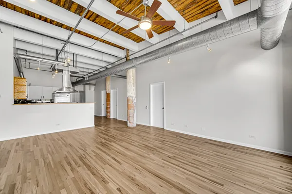 $3,900 | 312 North May Street, Unit 2C, Chicago, IL 60607