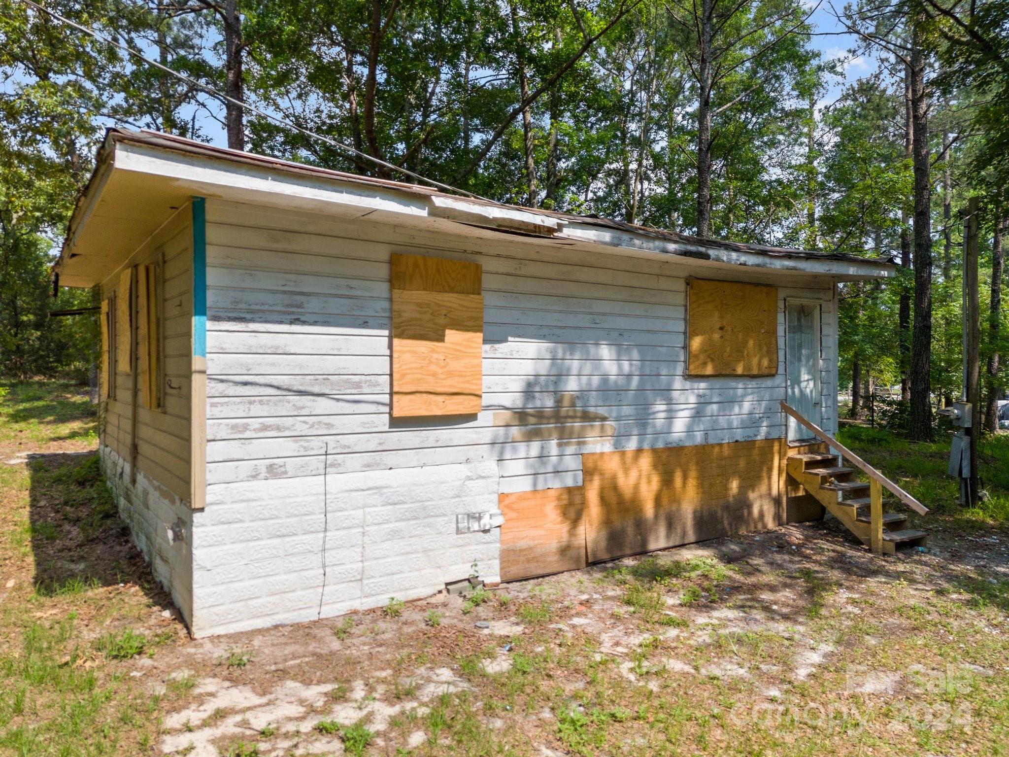 4540 Pittman Grove Church Road Raeford, NC 28376 - Photo 3 of 16 Gallery Image 3