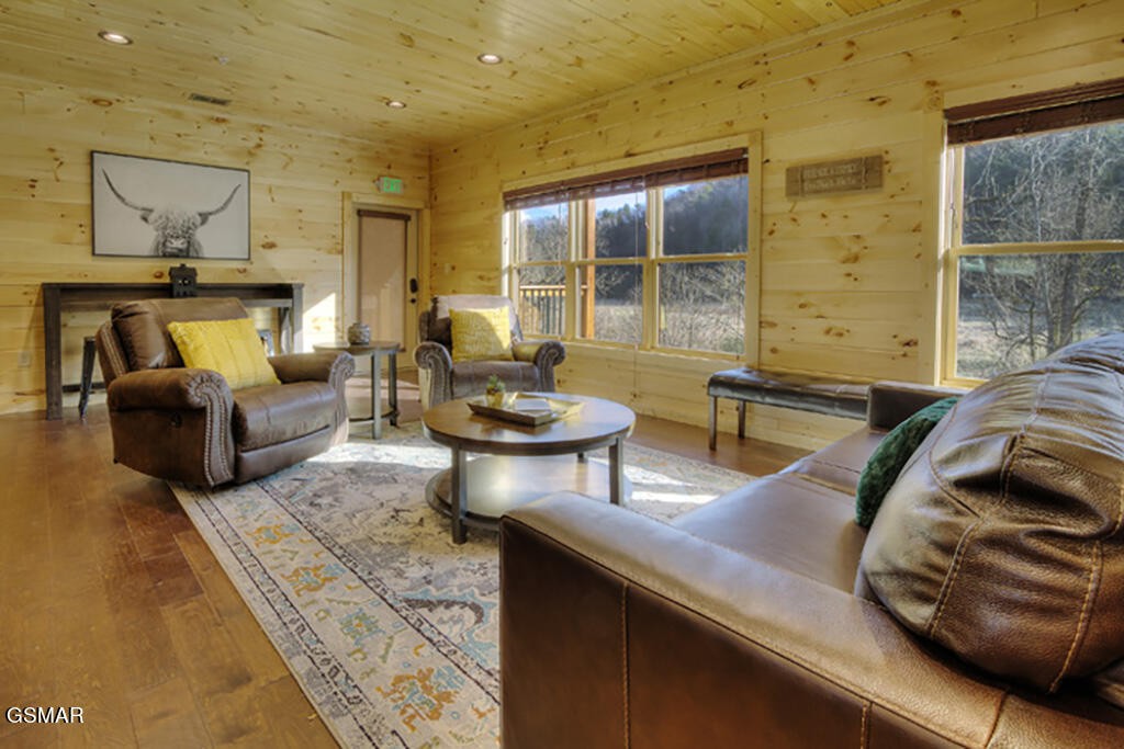 3215 Mayes Loop Road Pigeon Forge, TN 37863 - Photo 8 of 26 Gallery Image 8