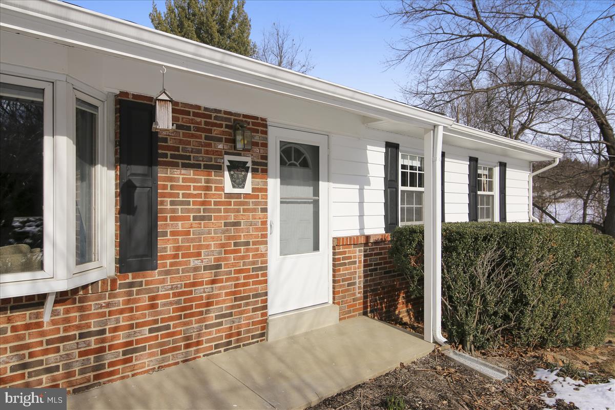 12206 Fingerboard Road Monrovia, MD 21770 - Photo 2 of 54 Gallery Image 2