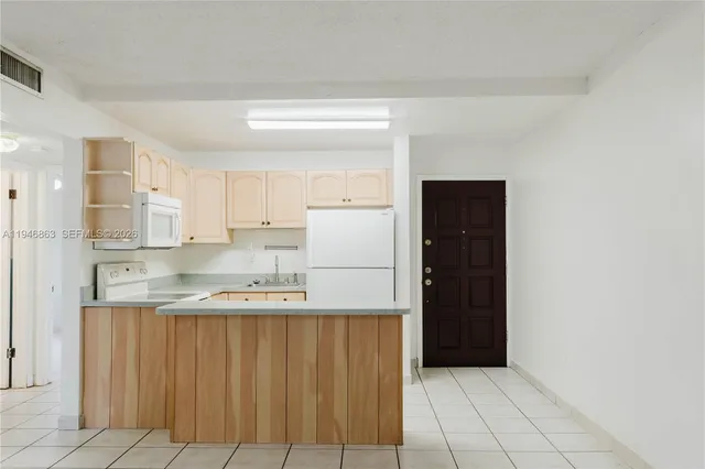 $2,100 | 747 Northwest 13th Avenue, Unit 3, Miami, FL 33125