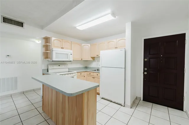 $2,100 | 747 Northwest 13th Avenue, Unit 3, Miami, FL 33125
