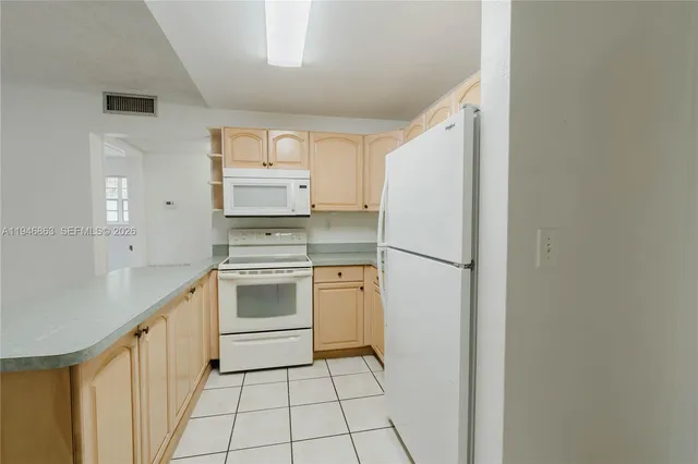$2,100 | 747 Northwest 13th Avenue, Unit 3, Miami, FL 33125