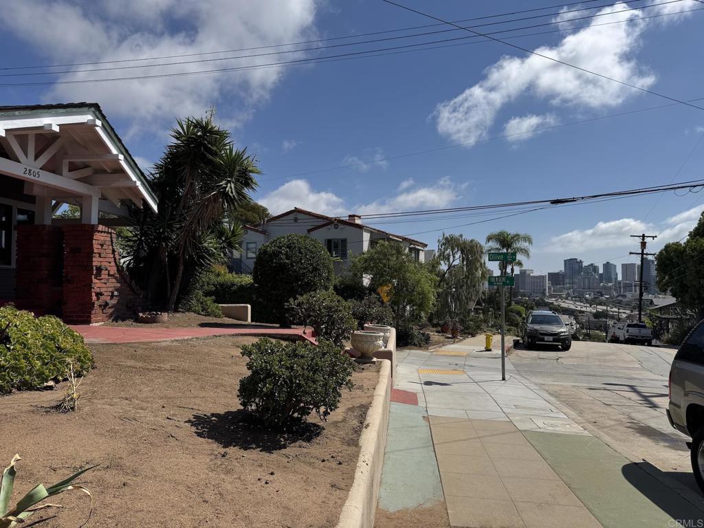 2805 State Street San Diego, CA 92103 - Photo 2 of 14 a view of a pathway with a garden
