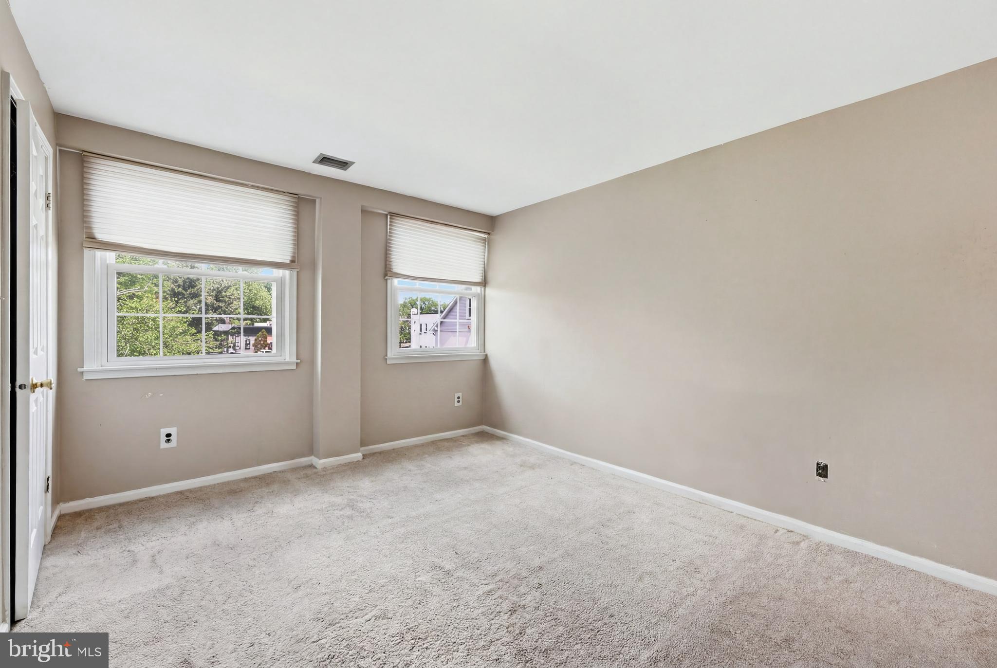 207 Haddonfield Cmns, Unit 207 Haddonfield, NJ 08033 - Photo 20 of 30