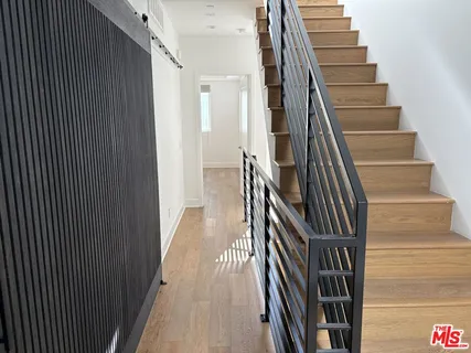 $6,995 | 857 1/2 Hyperion Avenue, Los Angeles, CA 90029