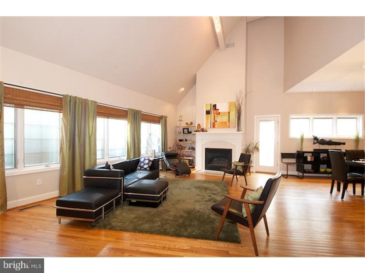 108 Cornell Road Bala Cynwyd, PA 19004 - Photo 8 of 24 Living Room