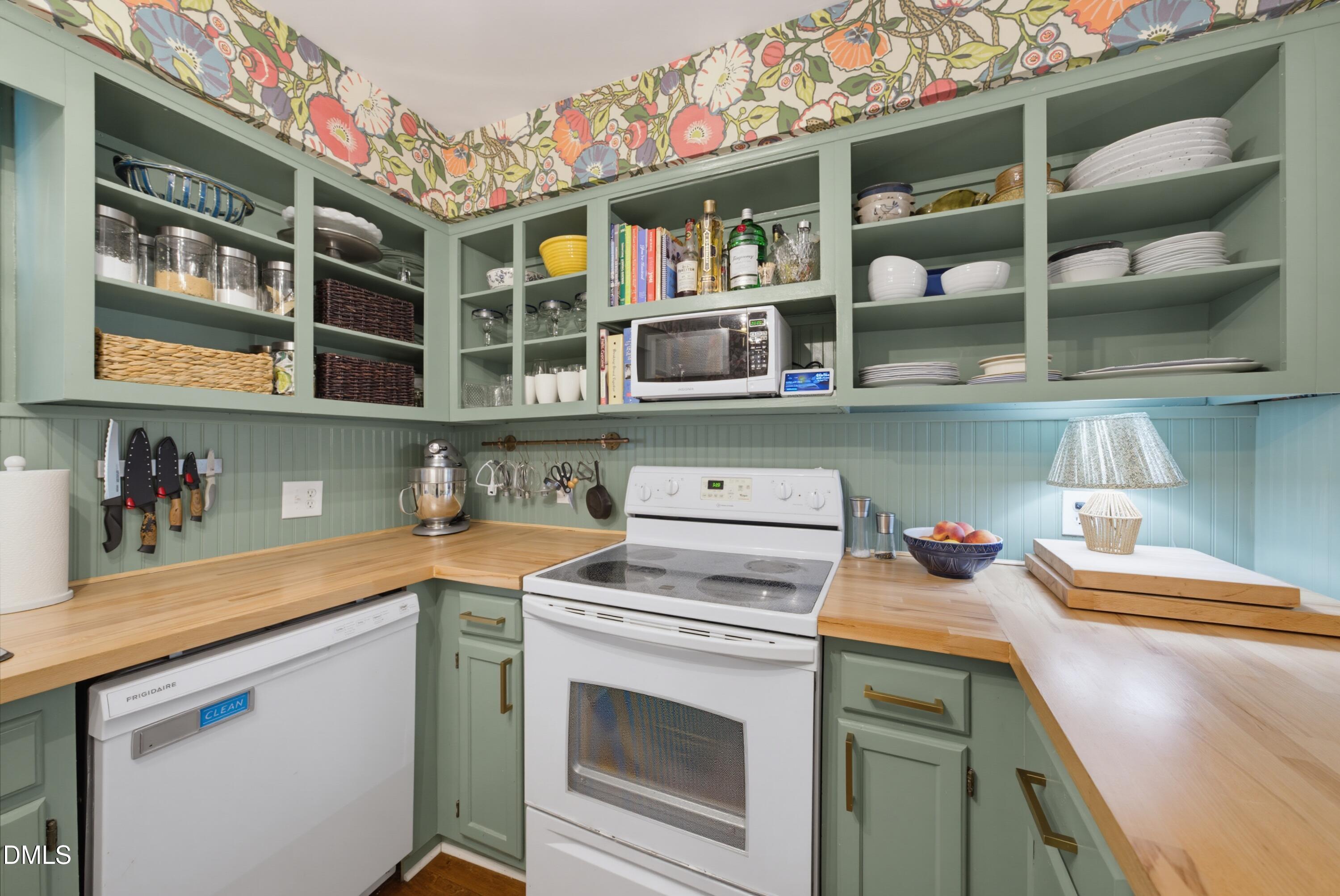 126 Wythe Circle Raleigh, NC 27615 - Photo 6 of 44 Kitchen3