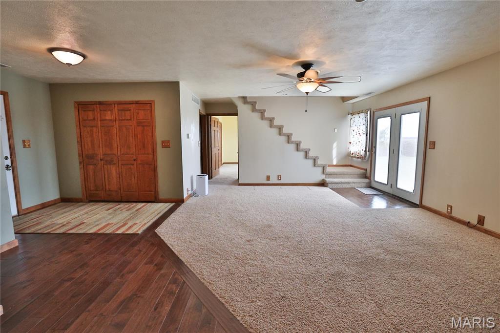 10233 North 17th Avenue Butler, IL 62015 - Photo 12 of 73