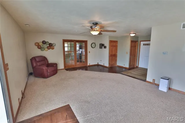 $225,000 | 10233 North 17th Avenue, Butler, IL 62015