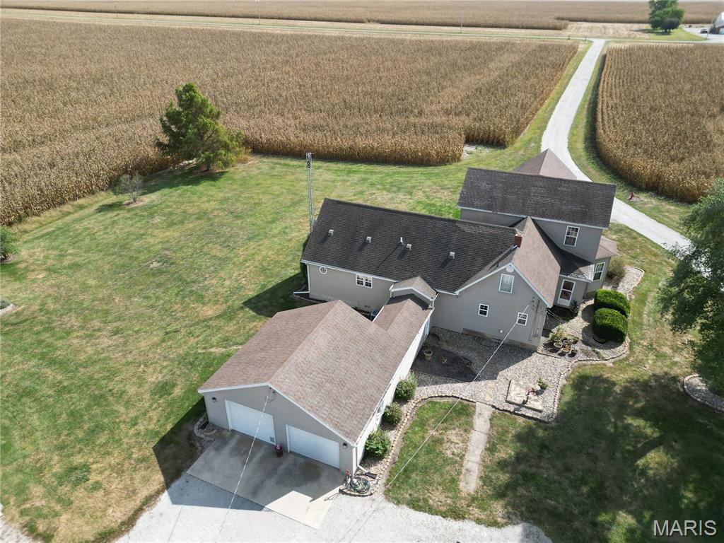 10233 North 17th Avenue Butler, IL 62015 - Photo 2 of 73