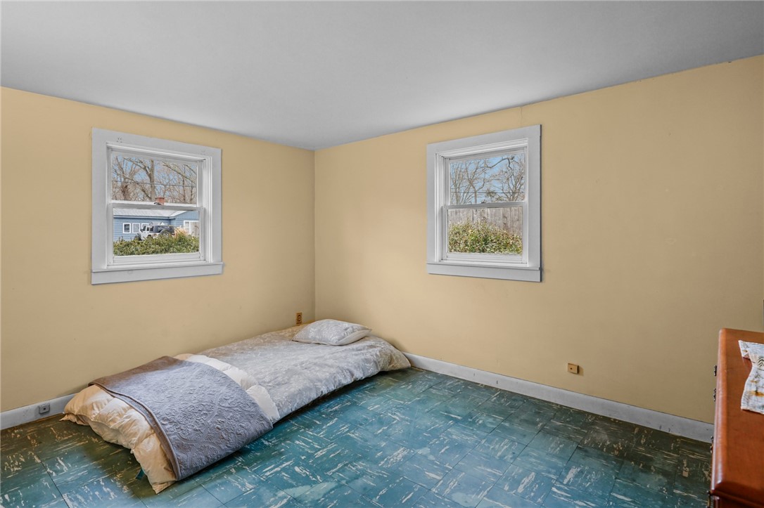 44 Capron Drive Warwick, RI 02886 - Photo 16 of 34