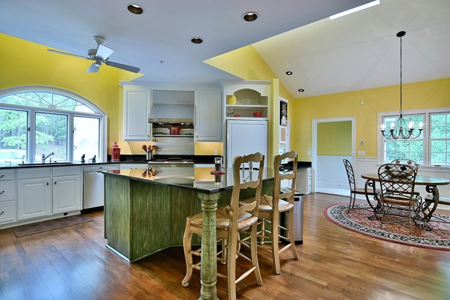 643 Double Churches Road Columbus, GA 31904 - Photo 6 of 41 Kitchen