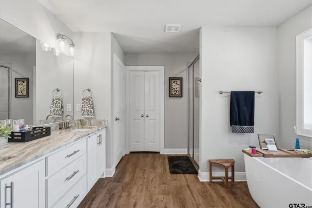 $345,000 | 10059 Dayspring Drive, Flint, TX 75762