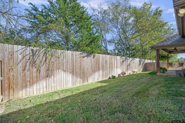 $345,000 | 10059 Dayspring Drive, Flint, TX 75762