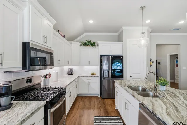 $345,000 | 10059 Dayspring Drive, Flint, TX 75762