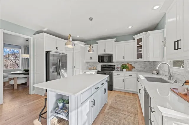 $529,900 | 2605 Southwest 10th Court, Lee's Summit, MO 64081