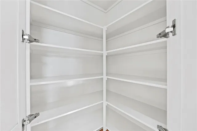 $529,900 | 2605 Southwest 10th Court, Lee's Summit, MO 64081