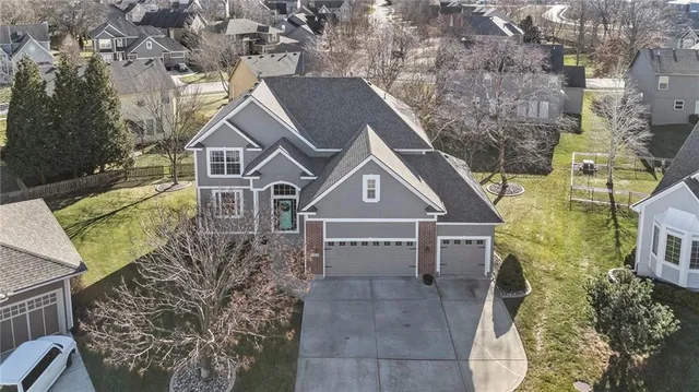 $529,900 | 2605 Southwest 10th Court, Lee's Summit, MO 64081